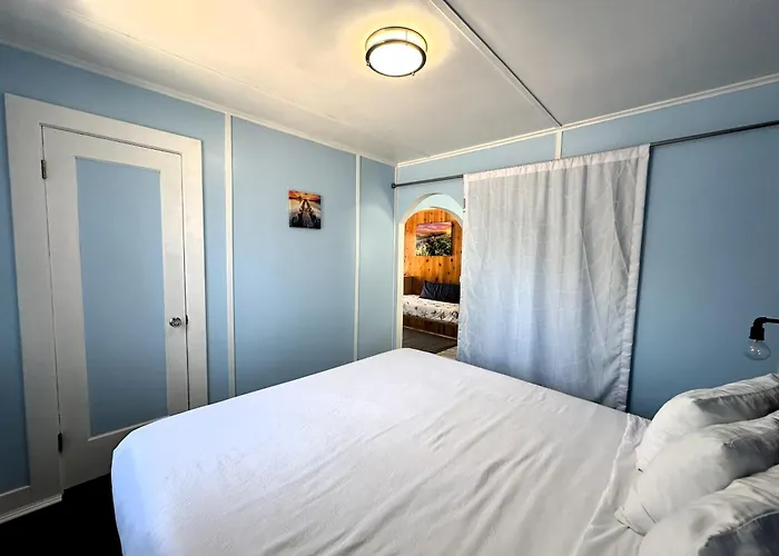 The Anchorage Motel